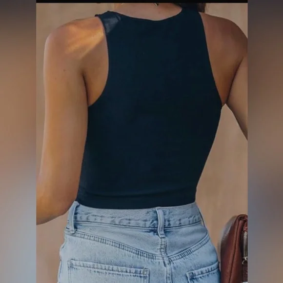 REORIA Women's  Sleeveless High Neck
Racerback Cropped Tank Tops, Halter Neck - Picture 3 of 7